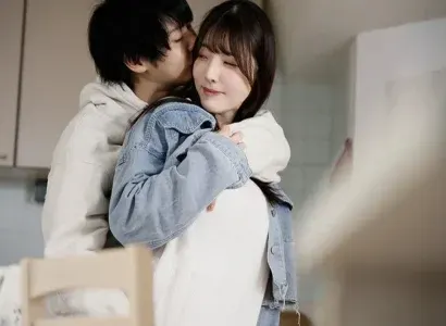 Đưa tiền cho tình nhân của vợ để giúp vợ được lên đỉnh